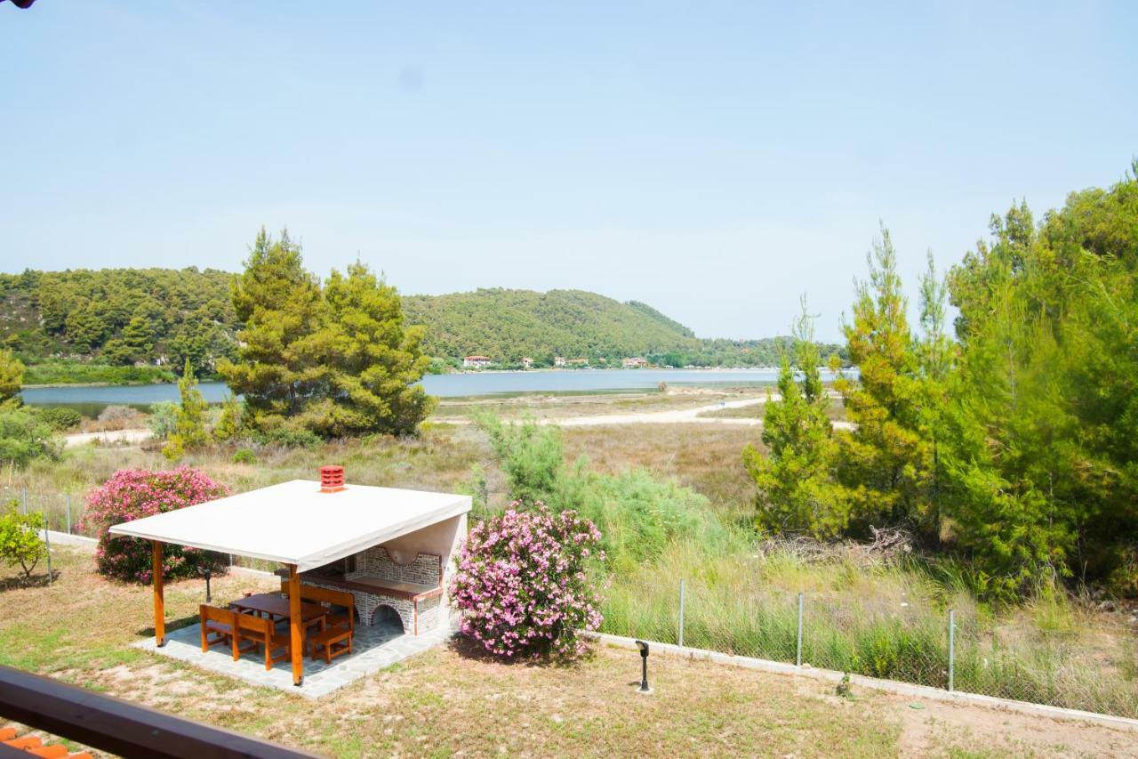 Diapori Villa วูร์วูรู ภายนอก รูปภาพ